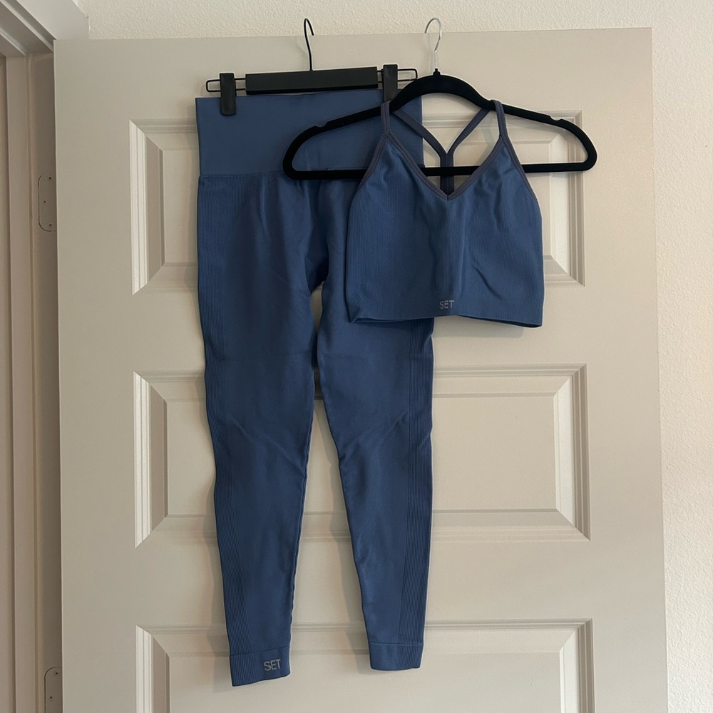 TOP + LEGGINGS - Sculptflex set (Pluto)